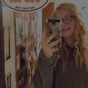 Meet your Posher, Abigail